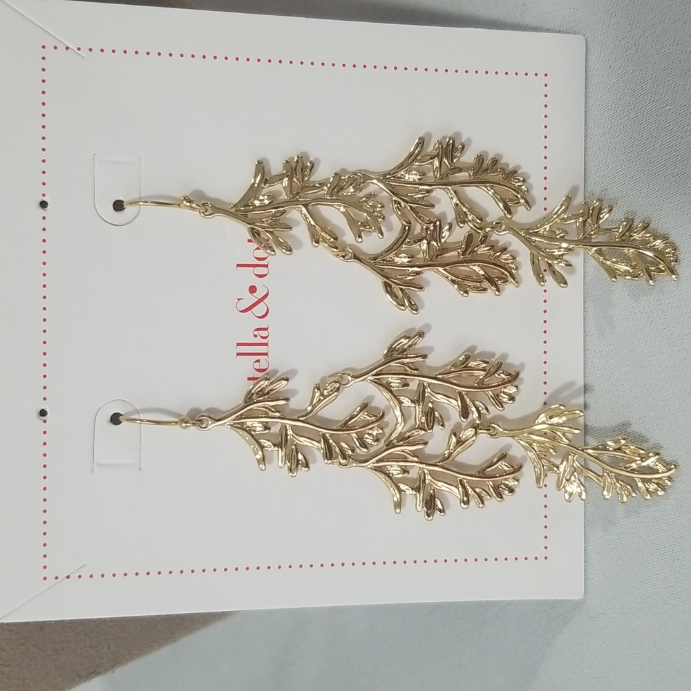Stella & Dot Grace Chandelier Earrings